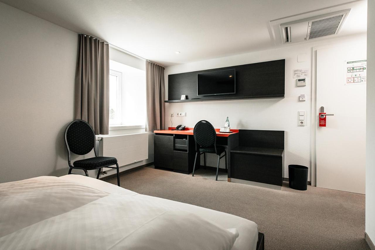 Hotel & Restaurant Ochsen Merklingen Zewnętrze zdjęcie