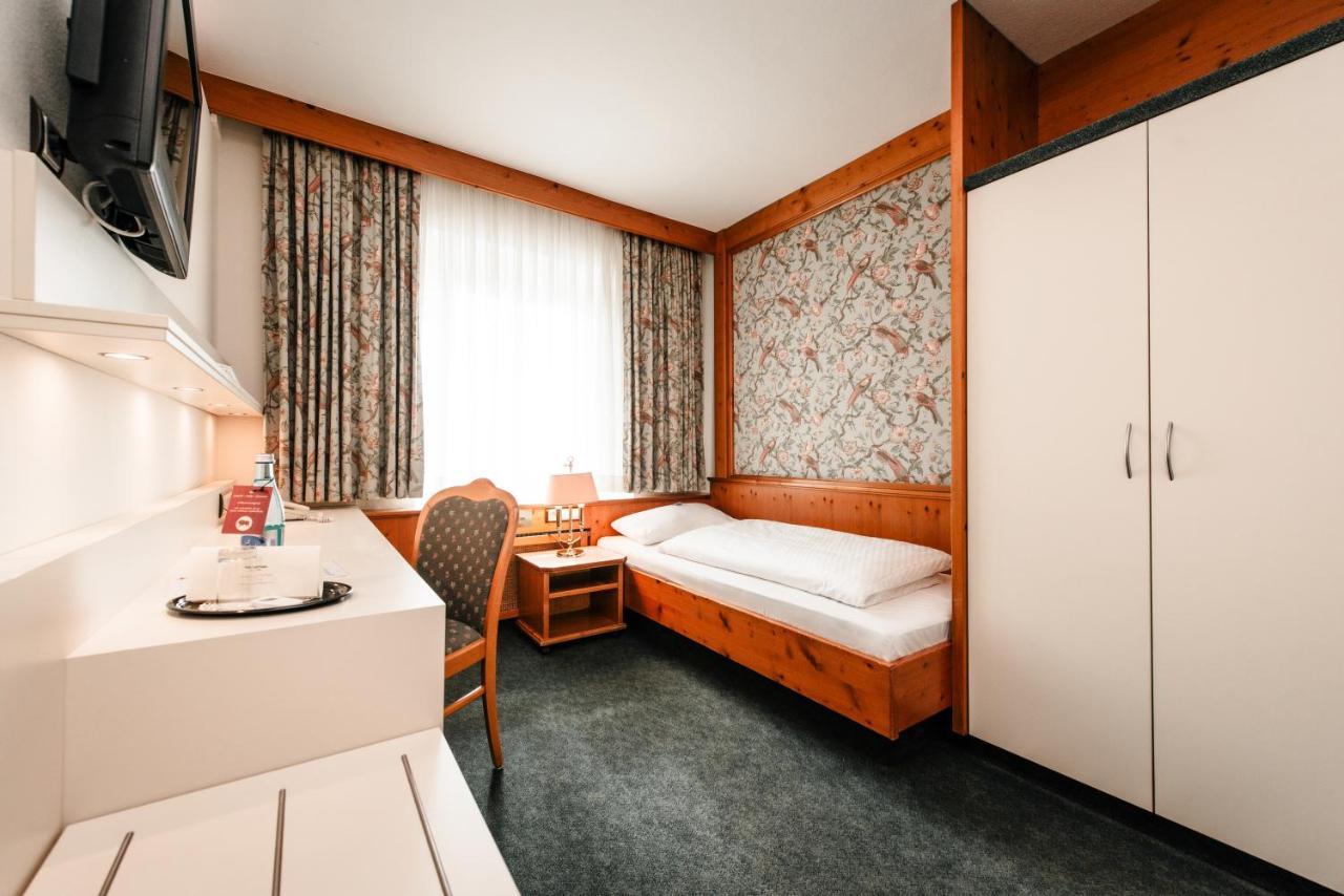 Hotel & Restaurant Ochsen Merklingen Zewnętrze zdjęcie